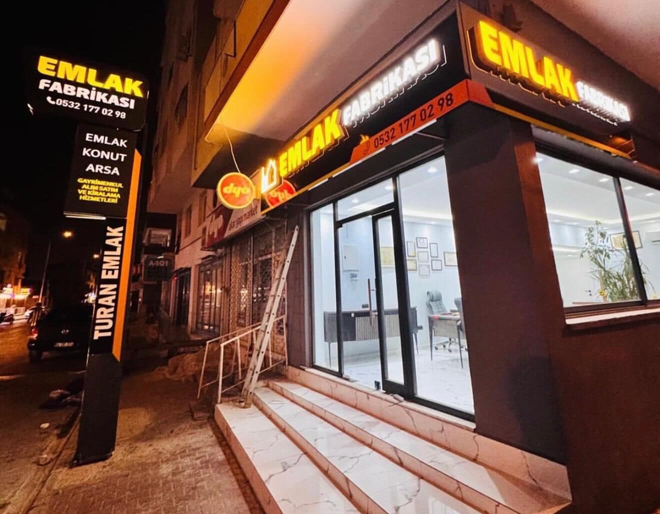 Emlak Fabrikası · Turan Emlak