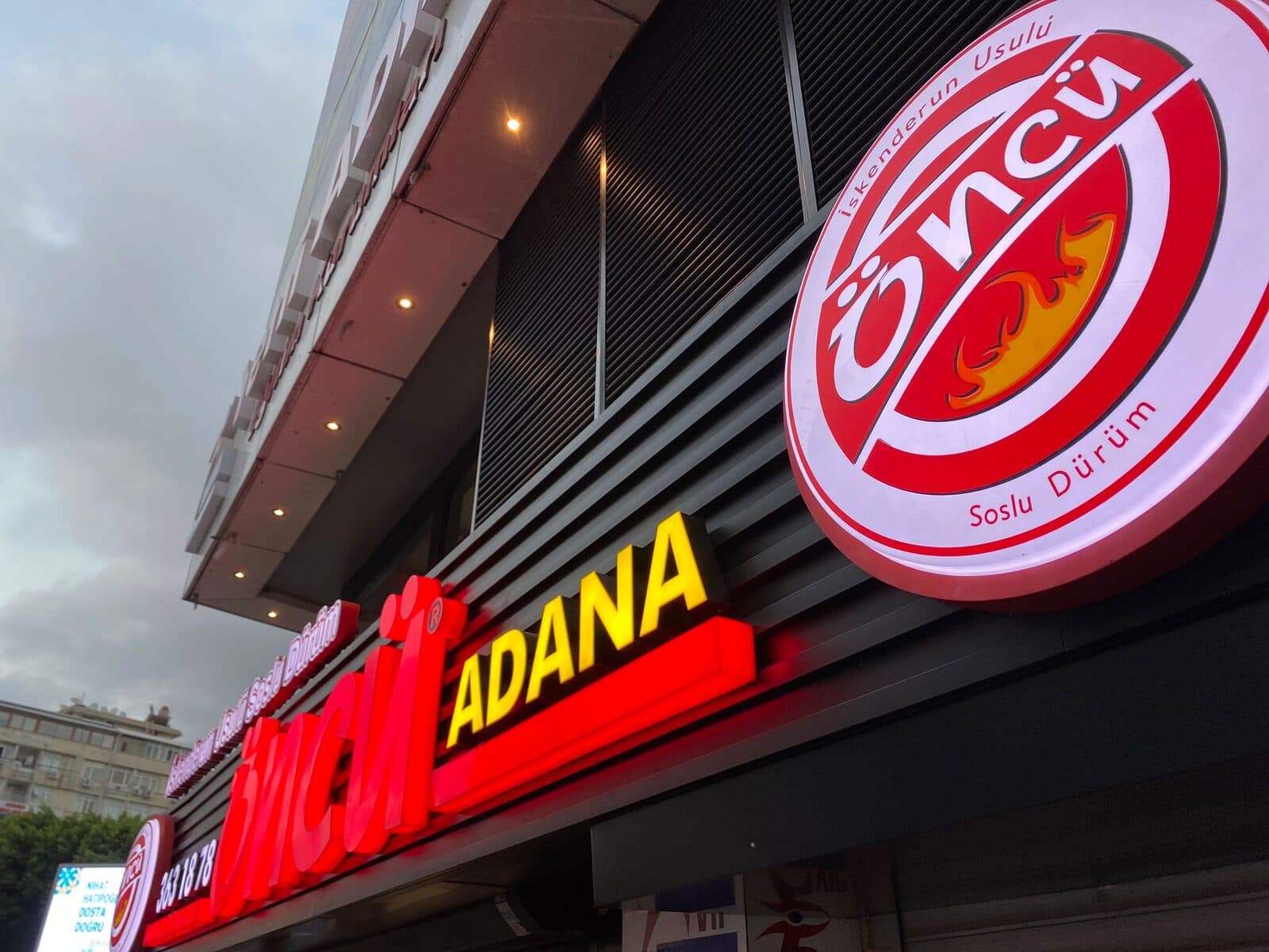 Öncü Adana — Işıklı Kutu Harf + Logo — Seyhan